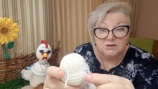Пасхальный сувенир , курочка шкатулочка Глаша крючком , часть вторая - основные детали шкатулки . смотреть онлайн