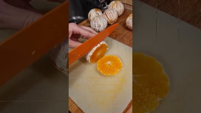 Салат из апельсинов. Итальянский рецепт. Как приготовить? смотреть онлайн