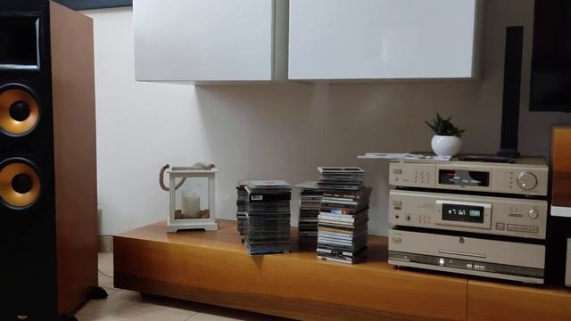Sony TA 9000 ES - CDP XA 555 ES - KLIPSCH RF 5 - with Cinematic Orchestra смотреть онлайн