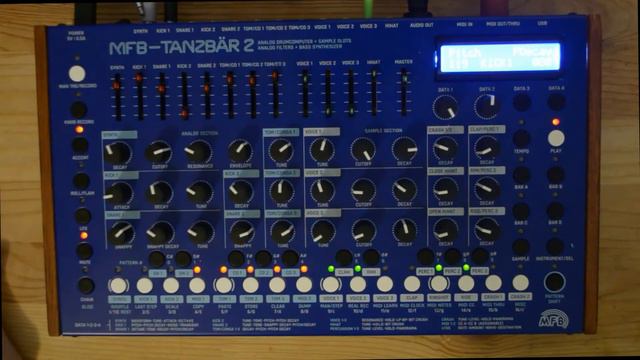 MFB Tanzbar 2 Techno