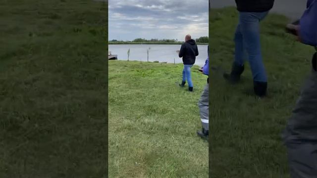 Платная рыбалка, пруд Черноморец 13.06.23. Улов рыбаков . смотреть онлайн