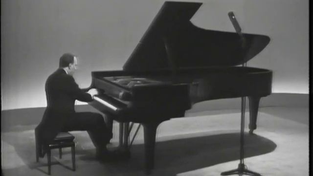 Arturo Benedetti Michelangeli interpreta Chopin (1962) смотреть онлайн