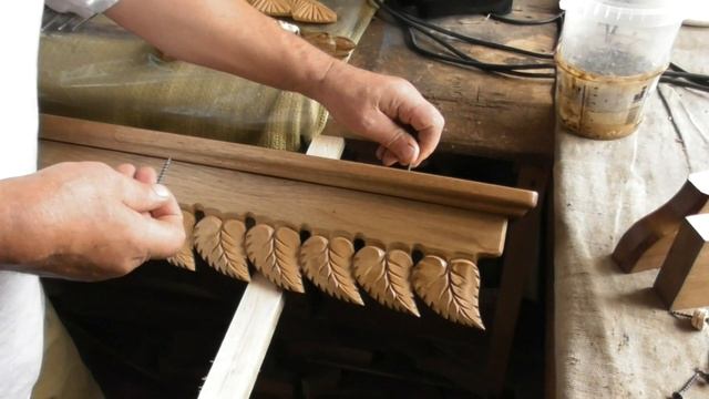 Резьба по дереву. Карниз 