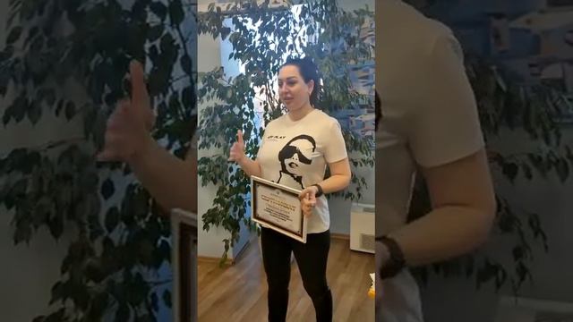 Создала компанию более 100 сотрудников и трачу 2 часа в неделю на управление смотреть онлайн