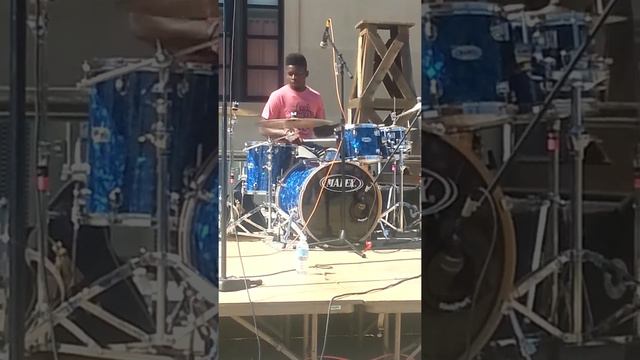 Drum solo plz! Salina Ks all day смотреть онлайн