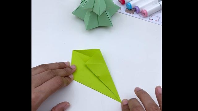 How To Make Easy Paper Christmas Tree For Kids / Nursery Craft Ideas /Paper Craft Easy/ KIDS craft смотреть онлайн