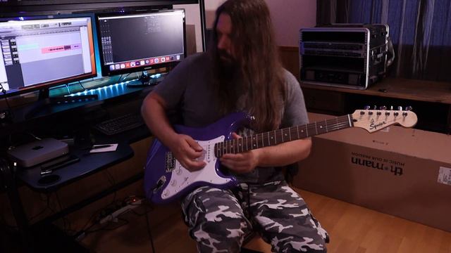 SQUIER SONIC STRATOCASTER:HONEST REVIEW смотреть онлайн