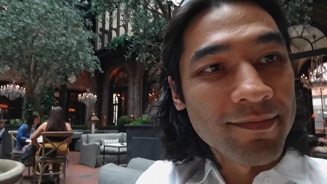 Smartphone Filmmaking with the vivo X80 Pro смотреть онлайн