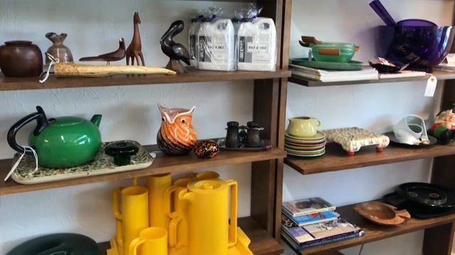 Retro Home Furnishings (239) 437-1910 смотреть онлайн