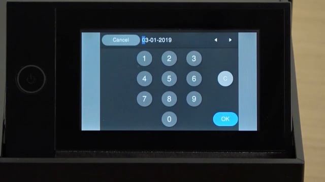 Unpacking and Setting Up Epson P700 and P900 смотреть онлайн