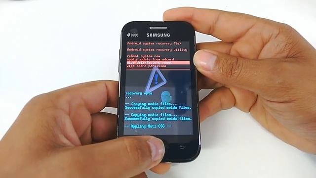 Hard Reset Samsung Galaxy Ace Duos GT-S6802, S6802b, Formatar, Desbloquear, Restaurar смотреть онлайн