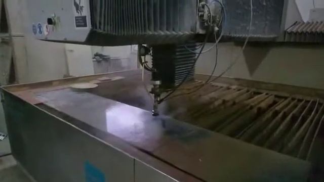 Станок гидроабразивной резки Flow