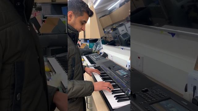 Veer Zara Tere Liya Yamaha PSR SX700 Keyboard смотреть онлайн