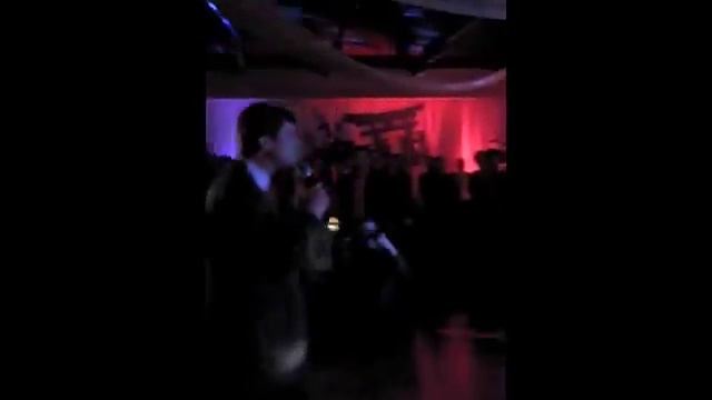 Bernard sings to Talia смотреть онлайн