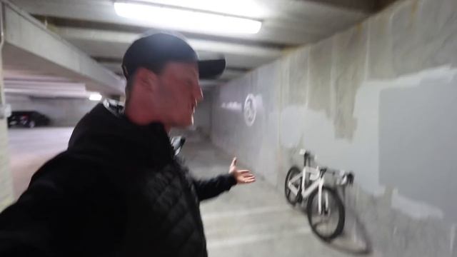 Finally Revealing My New $10,000 Race Bike! смотреть онлайн