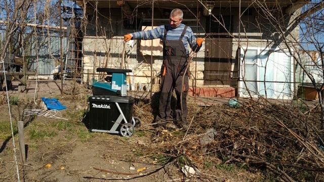 Бесплатное отопление Измельчитель веток шредер MAKITA UD 2500 смотреть онлайн