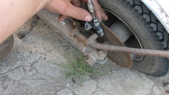 Клею накладки для дискового тормоза самоката смотреть онлайн