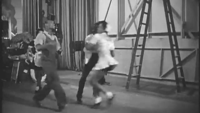 Whiteys Lindy Hoppers .. Hellzapoppin. смотреть онлайн