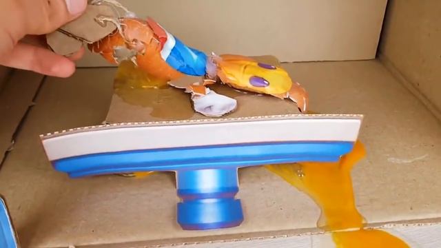 TOP 10 Ways to Kick The Buddy in Real Life - Cardboard Game смотреть онлайн