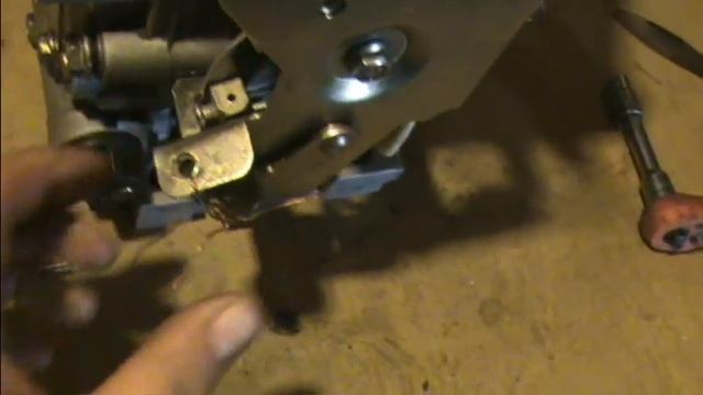 Ремонт мотоблока // Топливная система дизельного двигателя 178F. Рычажки и пружинки. Часть 4.3. смотреть онлайн