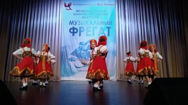 "Русская плясовая", Веселинка (Дунюшки) смотреть онлайн