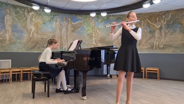 В. Попп "Испанский танец". Исп. Шергина Варвара (флейта) и Белякова Елизавета (фортепиано). смотреть онлайн