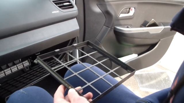 Замена Салонного Фильтра на Киа Рио3 (третьего поколения)