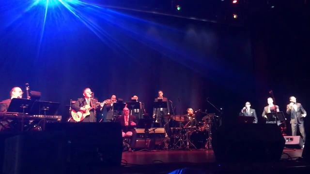 LARRY HARLOW ORCHESTRA AND ISMAEL MIRANDA LIVE AT LEHMAN CENTER SINGING TUMBA Y BONGO. смотреть онлайн