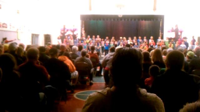 3rd grade music program - Git along little doogies смотреть онлайн