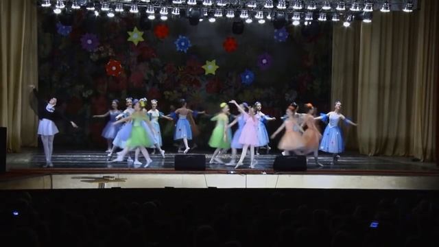 Хореографический спектакль "Дюймовочка" представили пинчанам учащиеся ДШИ №3 смотреть онлайн