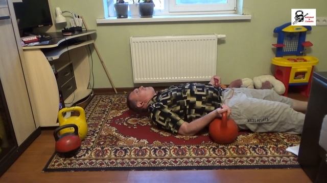 Жим гирь лежа 2 х 32 кг - 18 раз / Kettlebells Chest Press 2 х 32 kg - 18 times смотреть онлайн