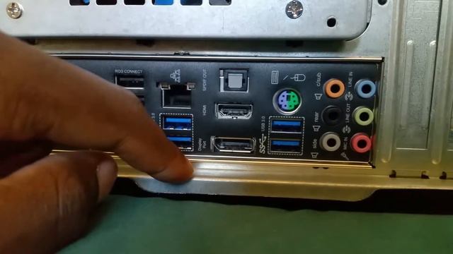 Computer Review-ish смотреть онлайн