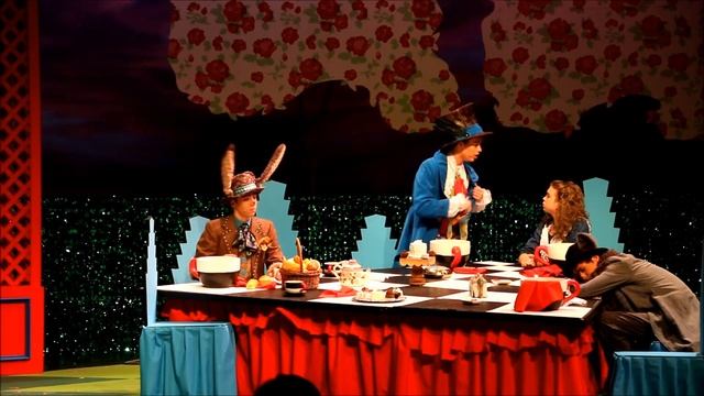 MRHS Alice In Wonderland - Mad Hatter Tea Party смотреть онлайн