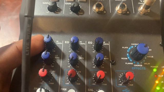 ALESIS MULTIMIX 4 USB FX REVIEW ✅ смотреть онлайн