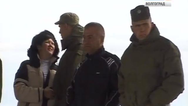 Родители будут служить вместе с сыновьями смотреть онлайн