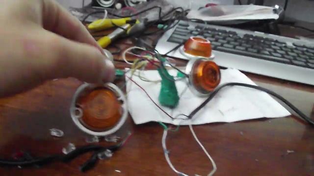 Указатели поворота и свет на велосипед с мотором смотреть онлайн