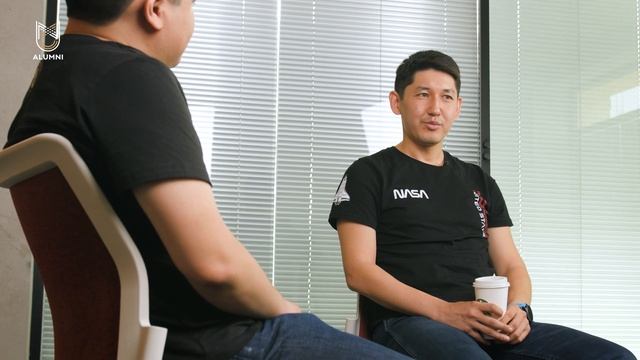 Улан Каражигитов о выборе MBA, работе по диджитализации, и беге смотреть онлайн