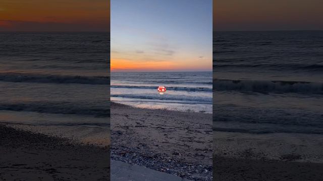ВАУ🍄а ты уже видел(а)?🍄Побережье Чёрного моря🌊сегодняшний закат🌅ПОДПИШИСЬ🔔🍄канал в описании🍄 смотреть онлайн