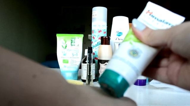 Пустые баночки августа. John Frieda, Спивак, Himalaya Herbals, La riche, DNC смотреть онлайн