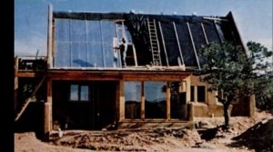 Несколько домов со 100% солнечным отоплением на воздушных солнечных коллекторах