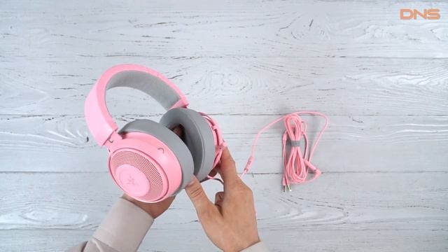 Распаковка наушников Razer Kraken Pro V2 Oval Quartz Edition смотреть онлайн