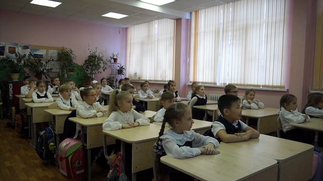 Классный час во 2 классе на тему "Шоу профессий". смотреть онлайн