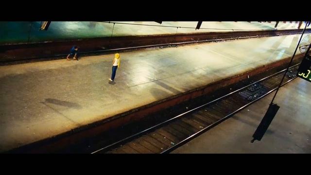 Quisiera ser Millonario escena final (estacion del tren) смотреть онлайн