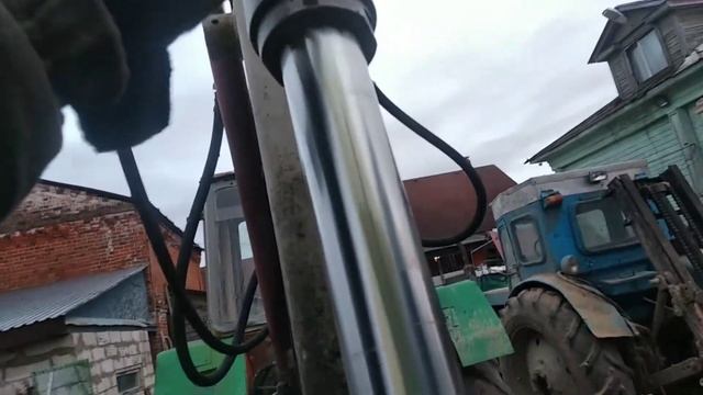 Сварочные работы по экскаватору ЮМЗ 6 АЛ ЭО2621!Ночное спасение утонувшей в болоте Нивы!!