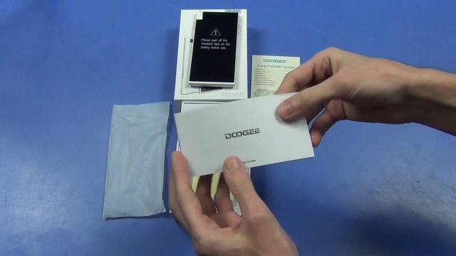 Doogee Turbo mini F1 White - распаковка смотреть онлайн
