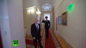 Putin walking but it's normal