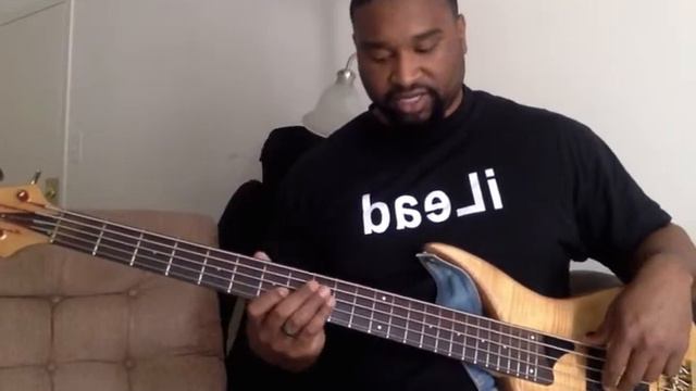 Theory Bass Lesson: Major Chords смотреть онлайн