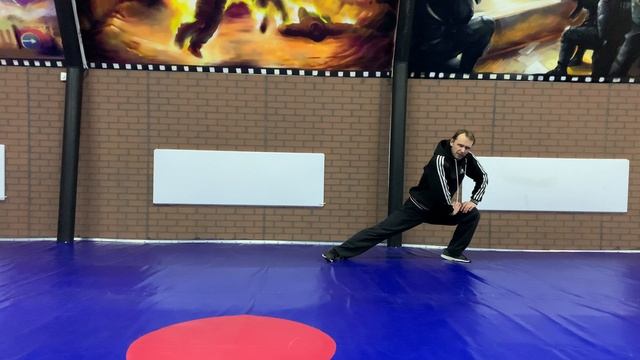 Выпады - разнообразим варианты выполнения смотреть онлайн