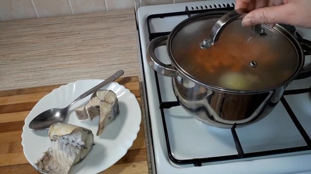 СУП ИЗ СКУМБРИИ. ТАКОЙ СУП ВЫ ЕЩЕ НЕ ВАРИЛИ. смотреть онлайн