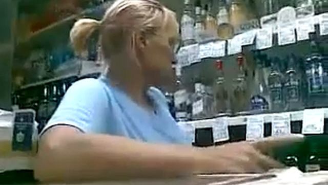 Странный продавец смотреть онлайн